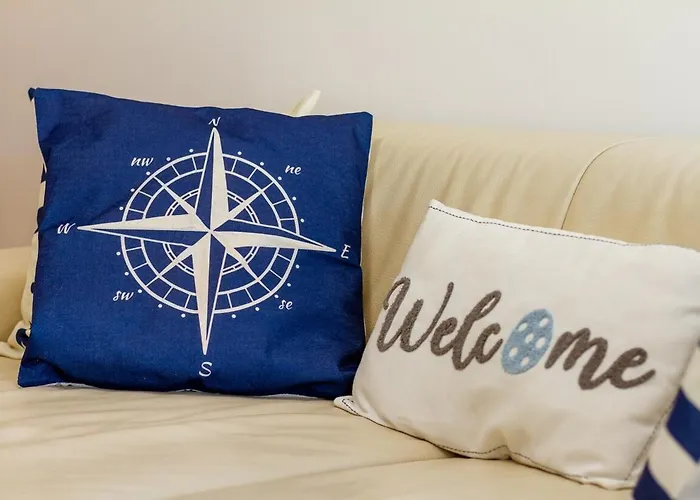 Bolyai 3br Ac Parking Grf דירה *