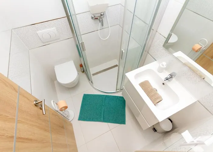 Bolyai 3br Ac Parking Grf *