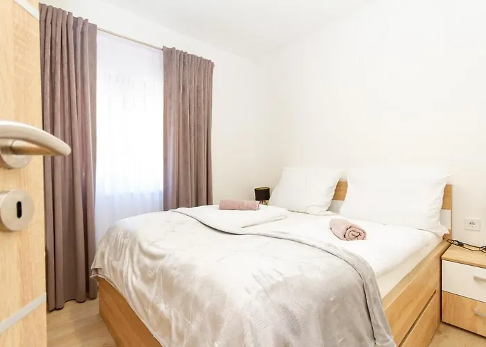 דירה Bolyai 3br Ac Parking Grf